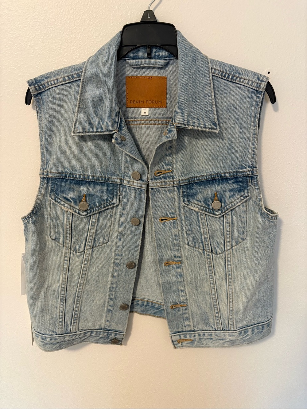 Aritzia Denim Forum Women's Sleeveless Denim Vest